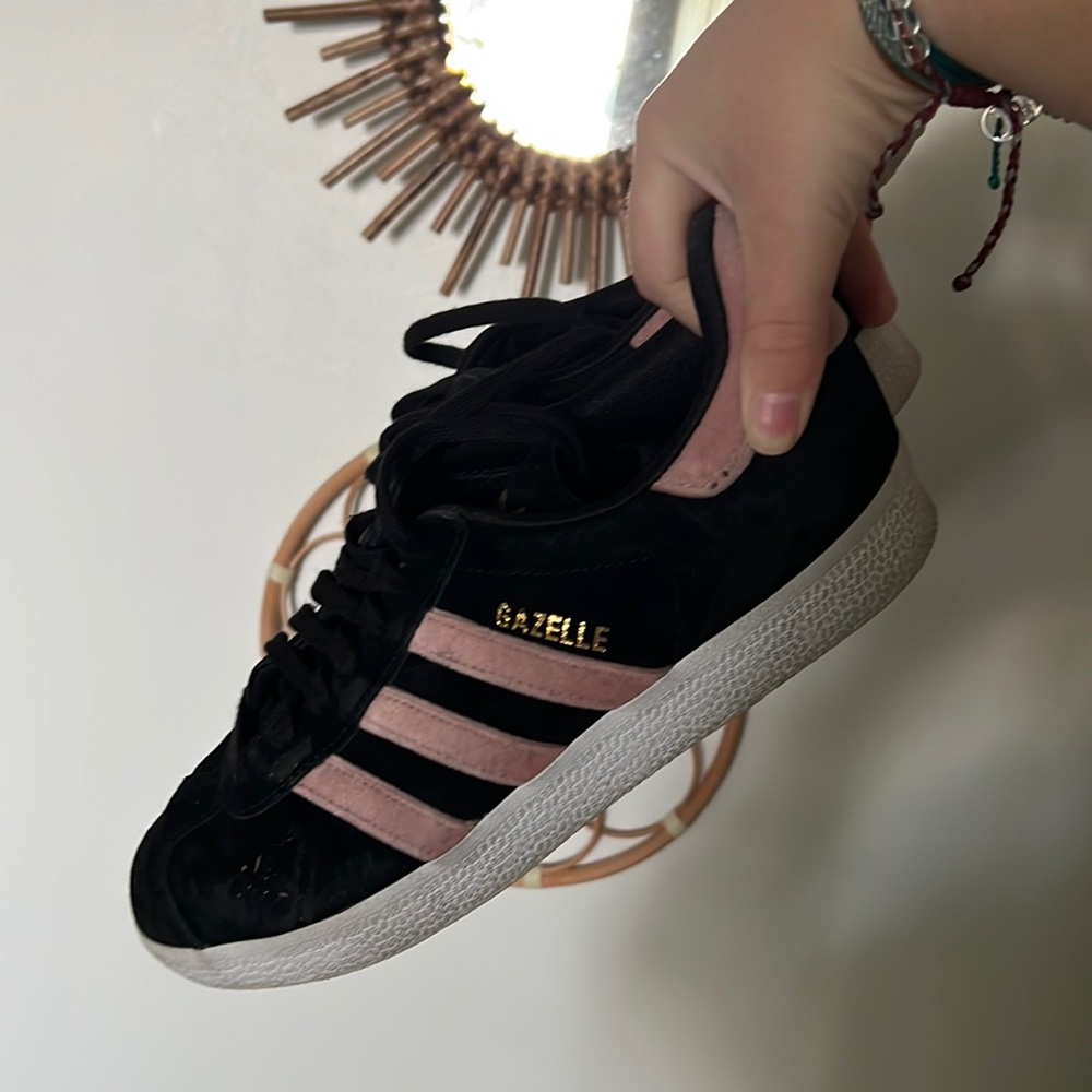 pink and black adidas gazelle